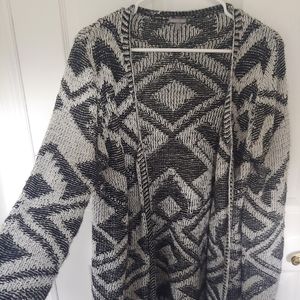 Tribal black and white zig zag cardigan